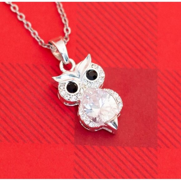 Vintage Mid Century Owl Pendant Necklace, 18 Inches - O26 - Picture 1 of 3